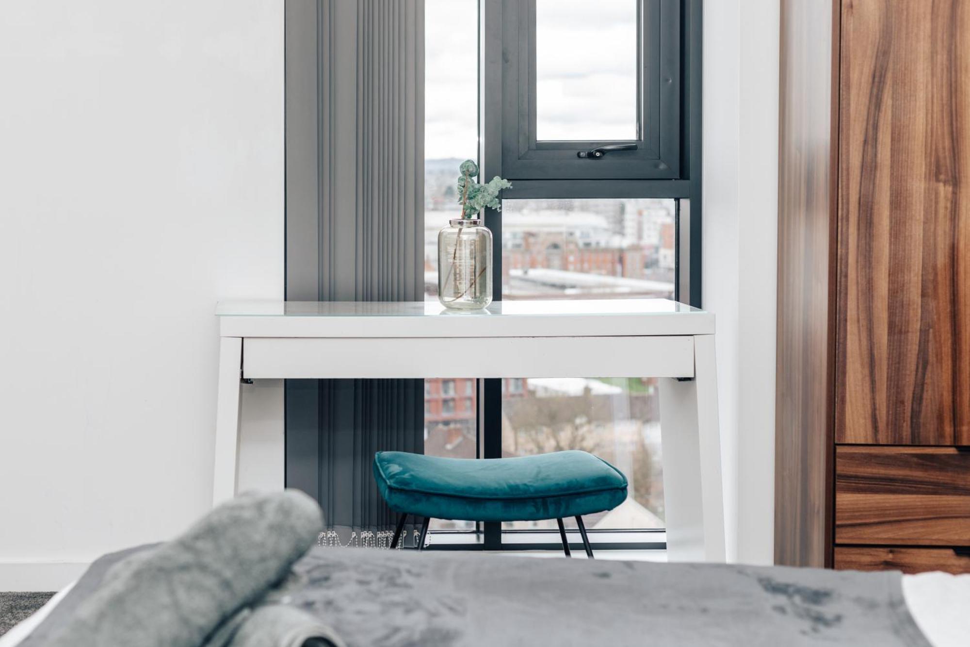 Luxury 2 Bedroom Apartment, Broad Street Birmingham Buitenkant foto